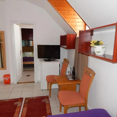 Balaton Szálloda 3*